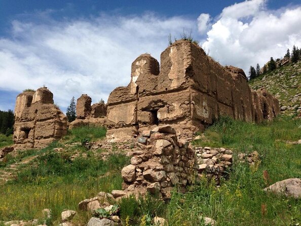 1 Day Manzushir Monastery & Hiking to Tsetsee Gun (Bogd Khan Summit) - Quick hits before you go
