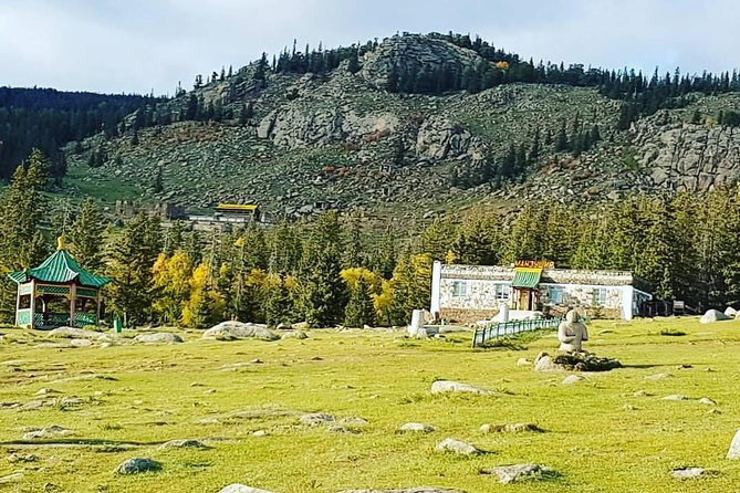 1 Day Manzushir Monastery & Hiking to Tsetsee Gun (Bogd Khan Summit) - Bogd Khan Uul National Park and the climb to Tsetsee Gun