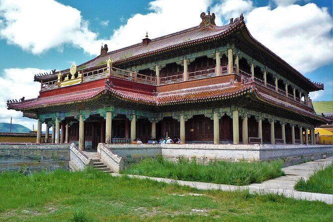 2 Day Central Mongolian Adventure - Ger hostel night in Kharkhorin: how the concert and dinner fit together