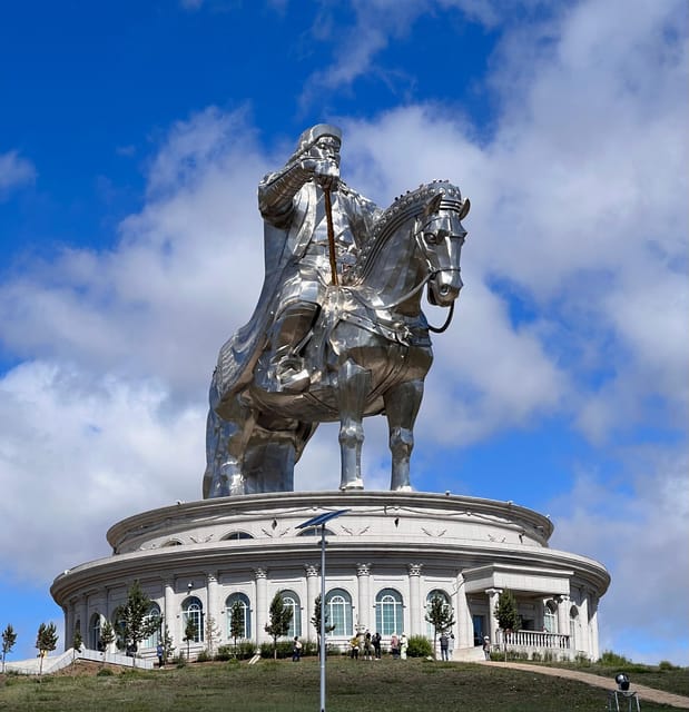 4 Day Best of Central Mongolia tour, Chinggis Khan statue - Women and men separate rooms, shower access, and packing for real weather