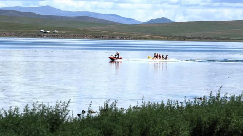 4 Days Central Mongolia-Amazing experiece - Day 3: Kharkhorum Stop, Then Ugii Lake by the Water