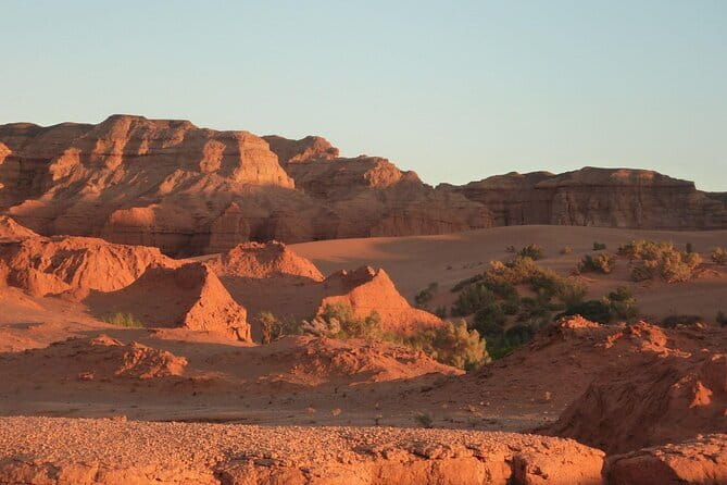 6 Days Gobi Desert Tour with complimentary airport pickup - Day 2: Tsagaan Suvarga and the long road day rhythm