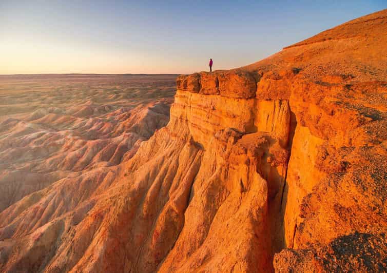 Best 6-Day Gobi Tour Discover Mongolia - Day 1: Big Chinggis Khaan Statue and Baga Gazriin Chuluu rock-and-herb country