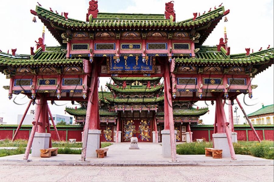 City tour all included, traditional music and dance concert - Why this 7-hour UB highlights loop works