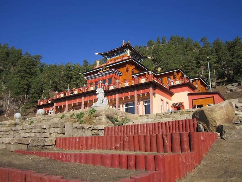 Day tour to Aglag creation monastery - The Mountaintop Temple Grounds: Walking, Carvings, and Photos