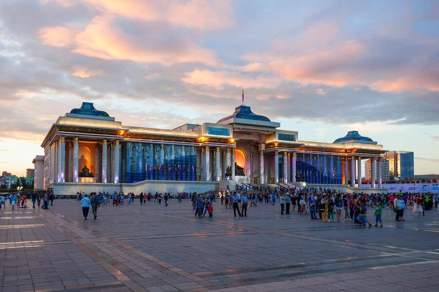 Day Tour to Terelj Park Chinggs khaan statue, Zaisan Hill - How the Zaisan Hill and Terelj Park day is paced