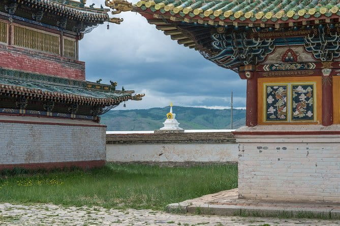 Essence of Mongolia 5 Days - Khogno Khaan ruins, Elsen Tasarkhai dunes, and a camel ride (Day 3)
