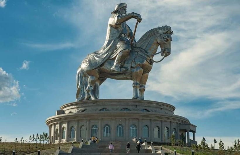 From UB: Day Tour to Chinggis khaan statue and Terelj NP. - Why This Day Trip Works: Statue, Turtle Rock, and a Quiet Temple