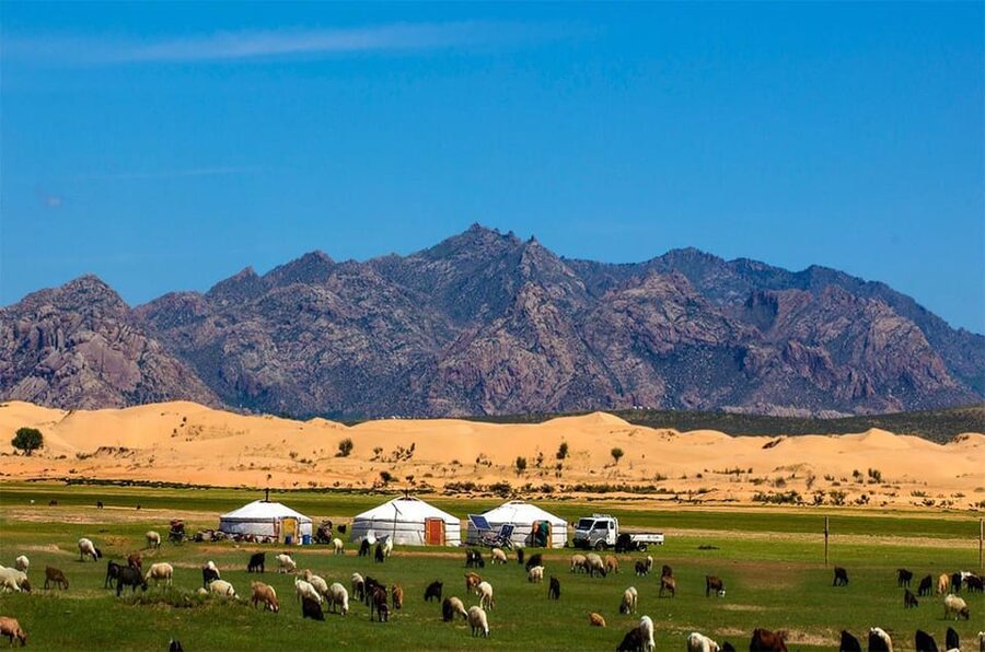 From Ulaanbaatar: Semi Gobi and Ancient Kharkhorin Tour - The museum and palace ruins: connecting the empire dots