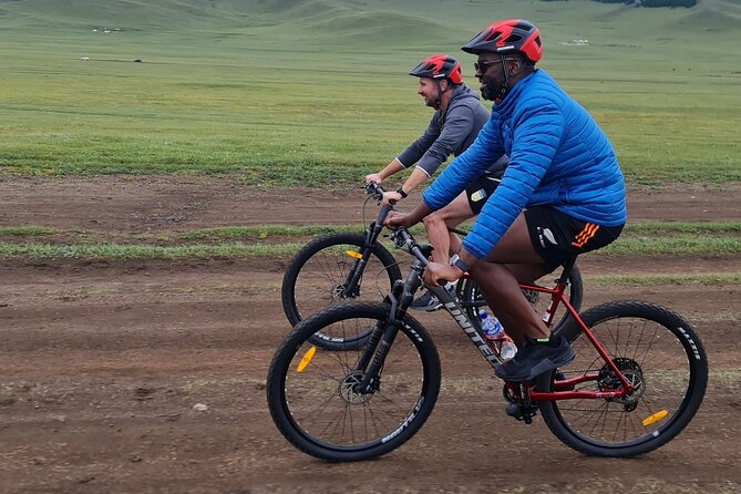 Full Day Mountain Biking Tour in Khan Khenty National Park - The Ride to Lunch: Hills Early, Then Momentum Through the Steppe