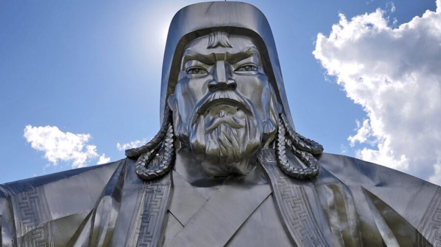 GENGHIS KHAN STATUE COMPLEX: Half Day Private Tour - Museum at the base: context that makes the photos mean more