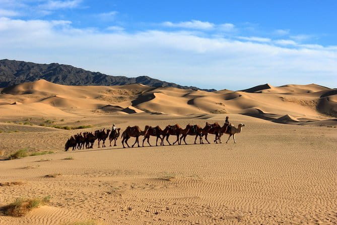 Gobi desert Mongolia for 8 days - Day 2: Tsagaan Suvarga’s sheer cliff scarp, facing east