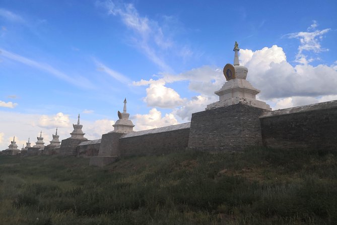Mini Gobi and the ancient capital Kharkhorin - 4 days - Nomad family time: extra ger living, dairy tasting, and real routines