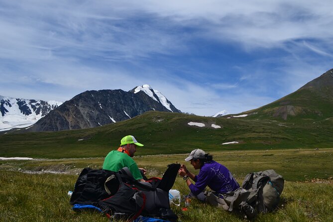 Mongolia Trekking Tour in the Altai Tavan Bogd National Park - Day 7: meet the driver, then swim, Biluu hill, and Khoton Lake