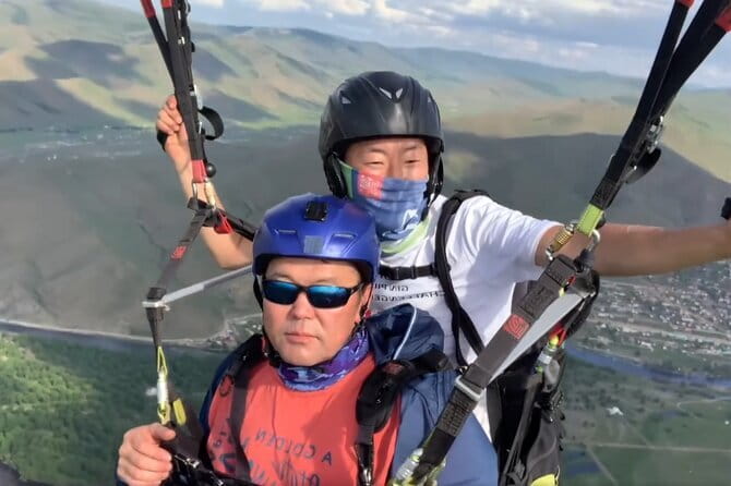 Private Tandem Paragliding Experience at Bayanzurkh Mountain - The takeoff moment: what “RUN” means in real life