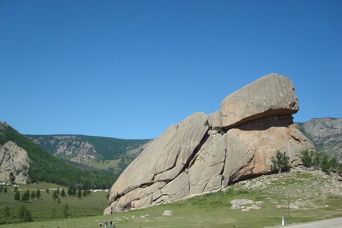 Terelj National Park, Chinggis Khan Statue Day Tour - Turtle Rock in Gorkhi Terelj: the 24-meter view that makes sense fast