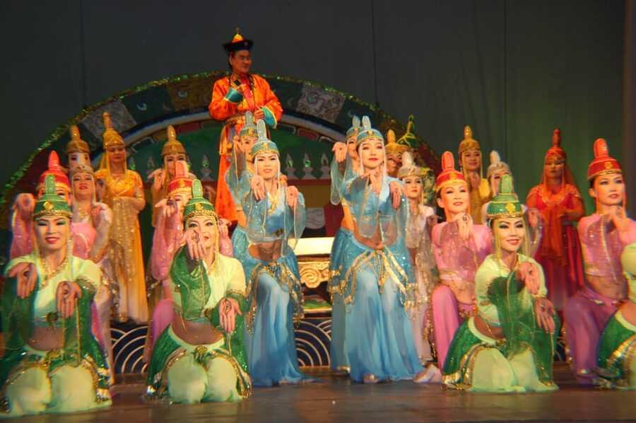 Ulaanbaatar: Traditional Music and Dance Performance Ticket - Dance, contortion, and acrobatics in colorful traditional costumes